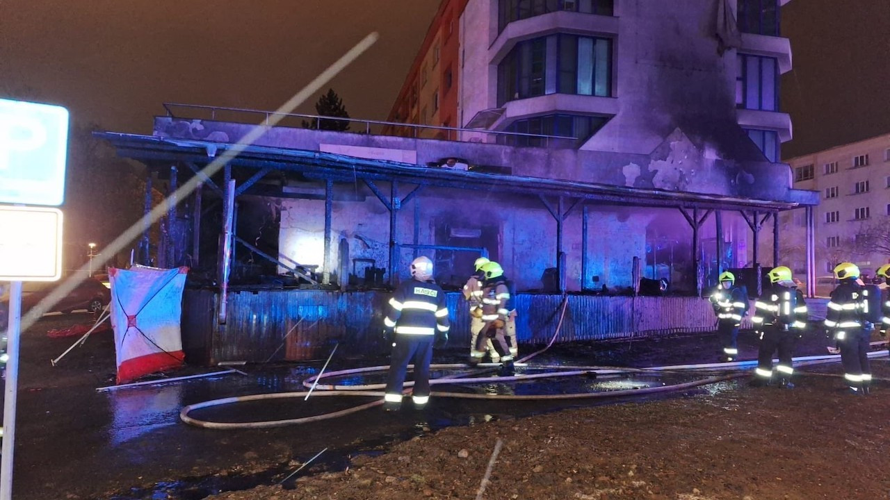 Çekya’da restoranda yangın: 6 kişi hayatını kaybetti